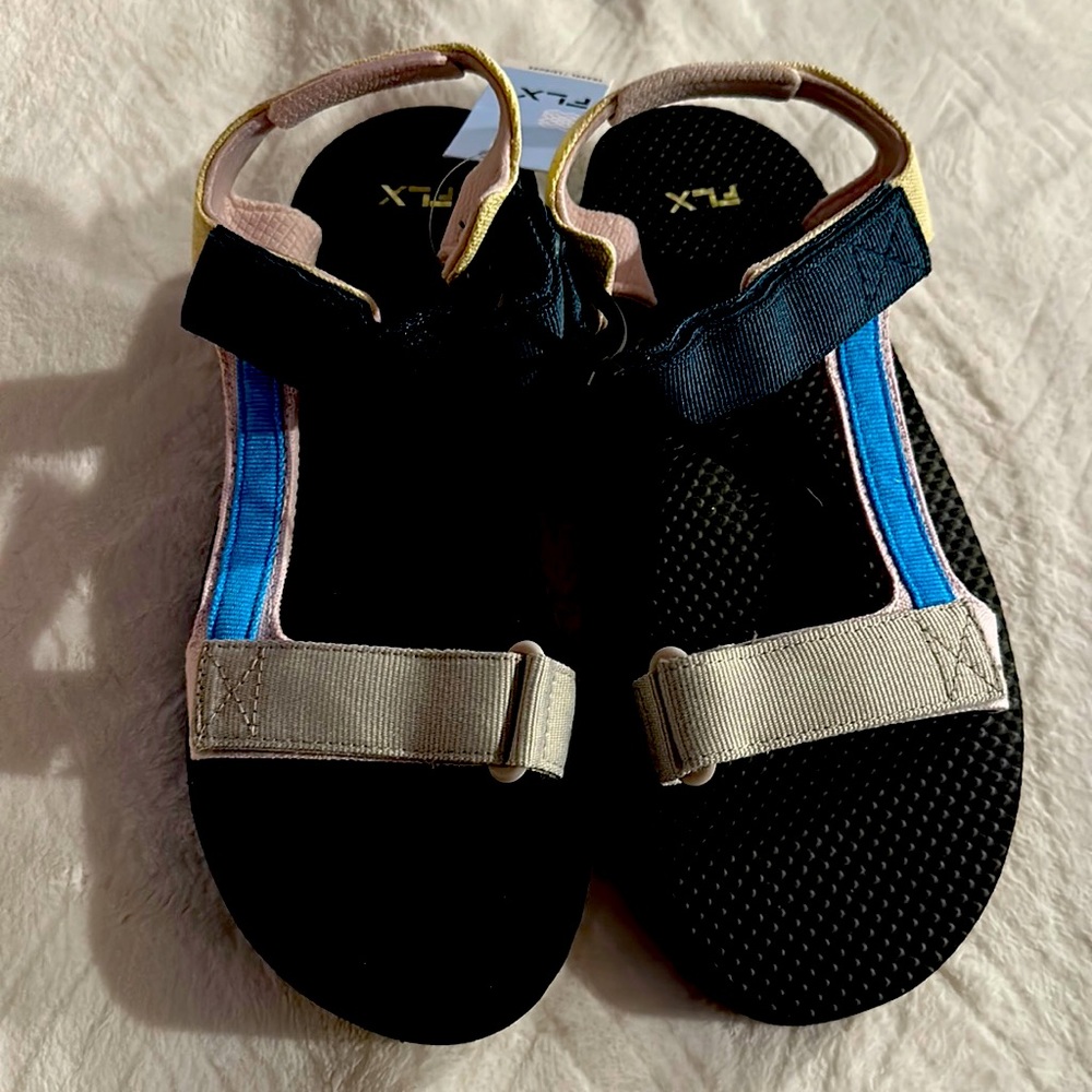 FLX Strap Sandal multicolor by Kohls NWT